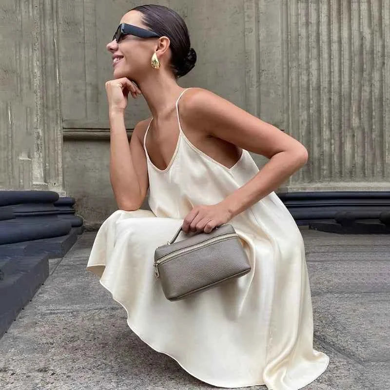 Vestido Satén Verano Elegante: La Prenda Imprescindible para Tu Estilo